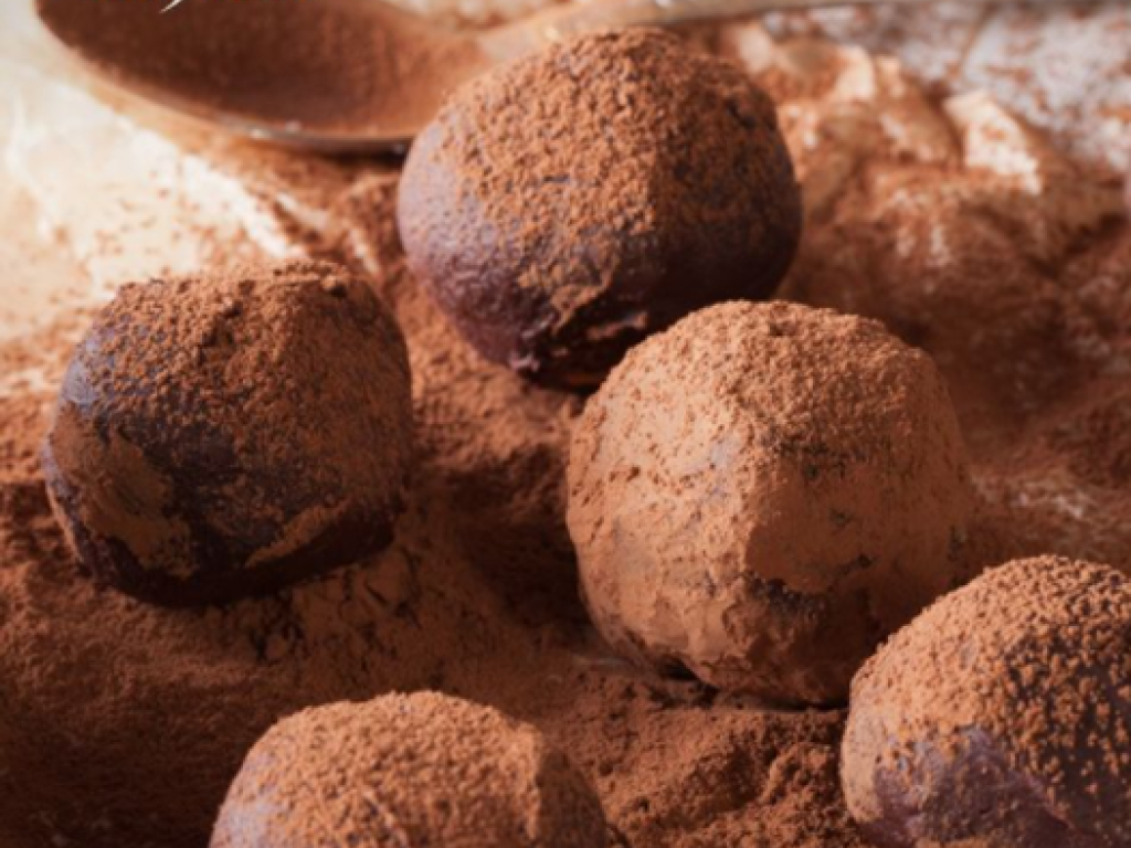 Trufas de chocolate con maca y cúrcuma